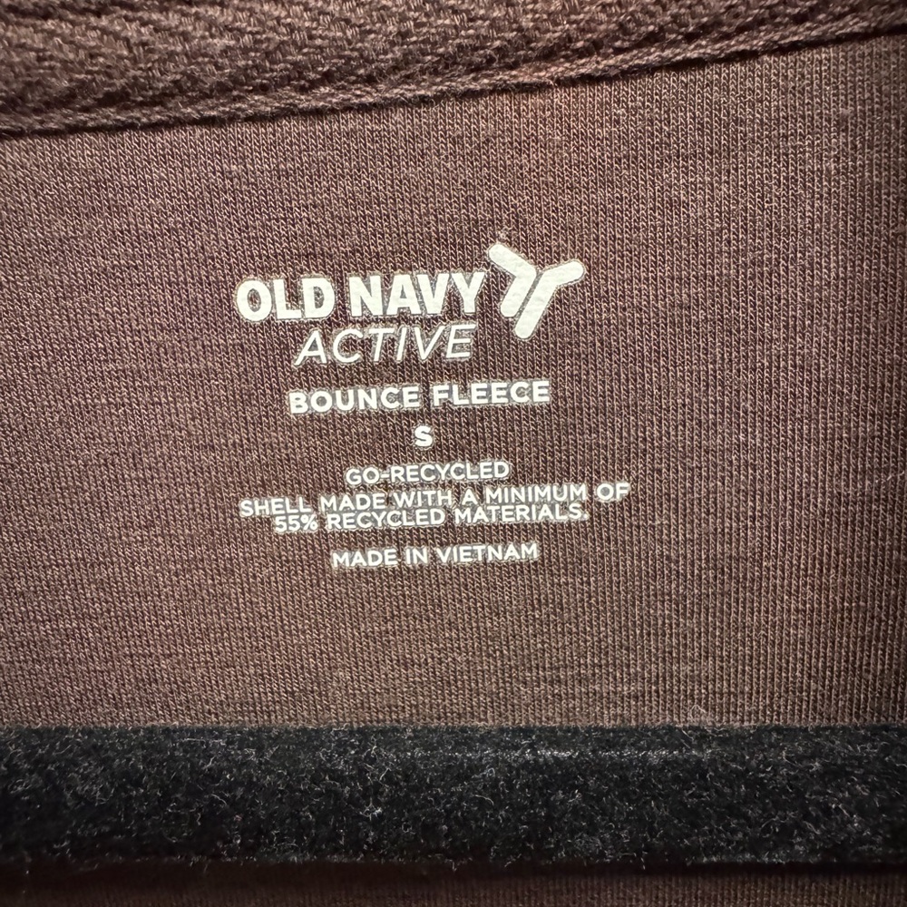 Old Navy Active Bounce Fleece Halfzip - Picture 2 of 3